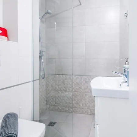 Apartment New &